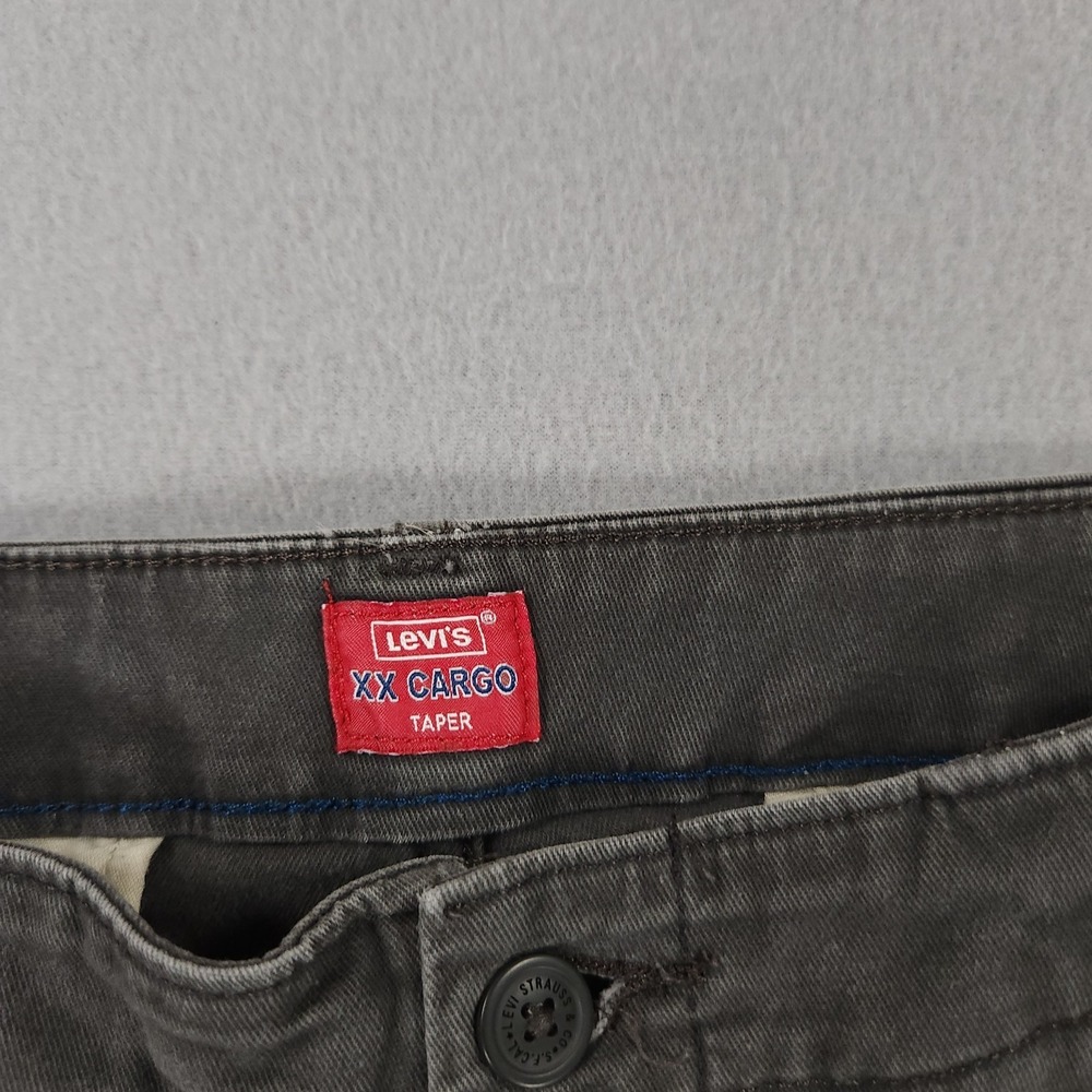 Levi's Men's Cargo Pants Gray Chino XX Standard Taper 5 Pockets 33x30 - Picture 2 of 13
